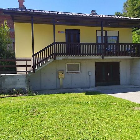 Hisa Belin Villa Podbela Exteriör bild