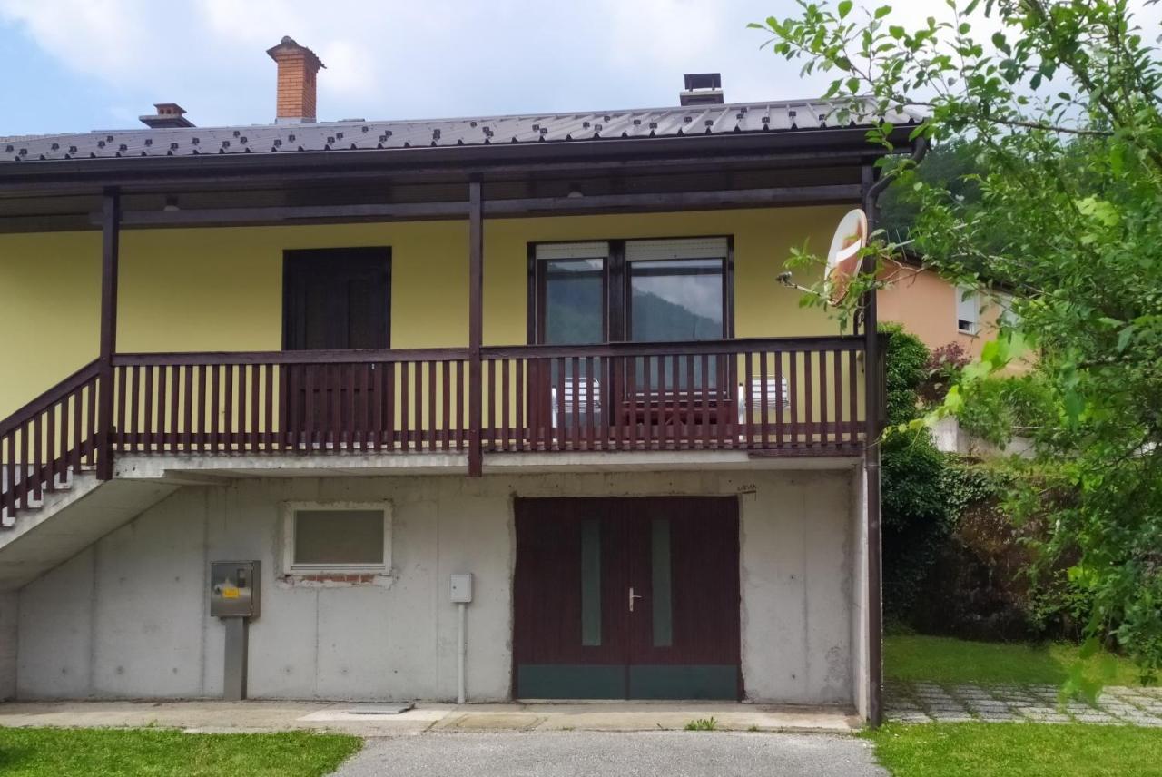 Hisa Belin Villa Podbela Exteriör bild